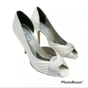 Liz Rene Couture Off-White Peep Toe Pump Wedding Heels